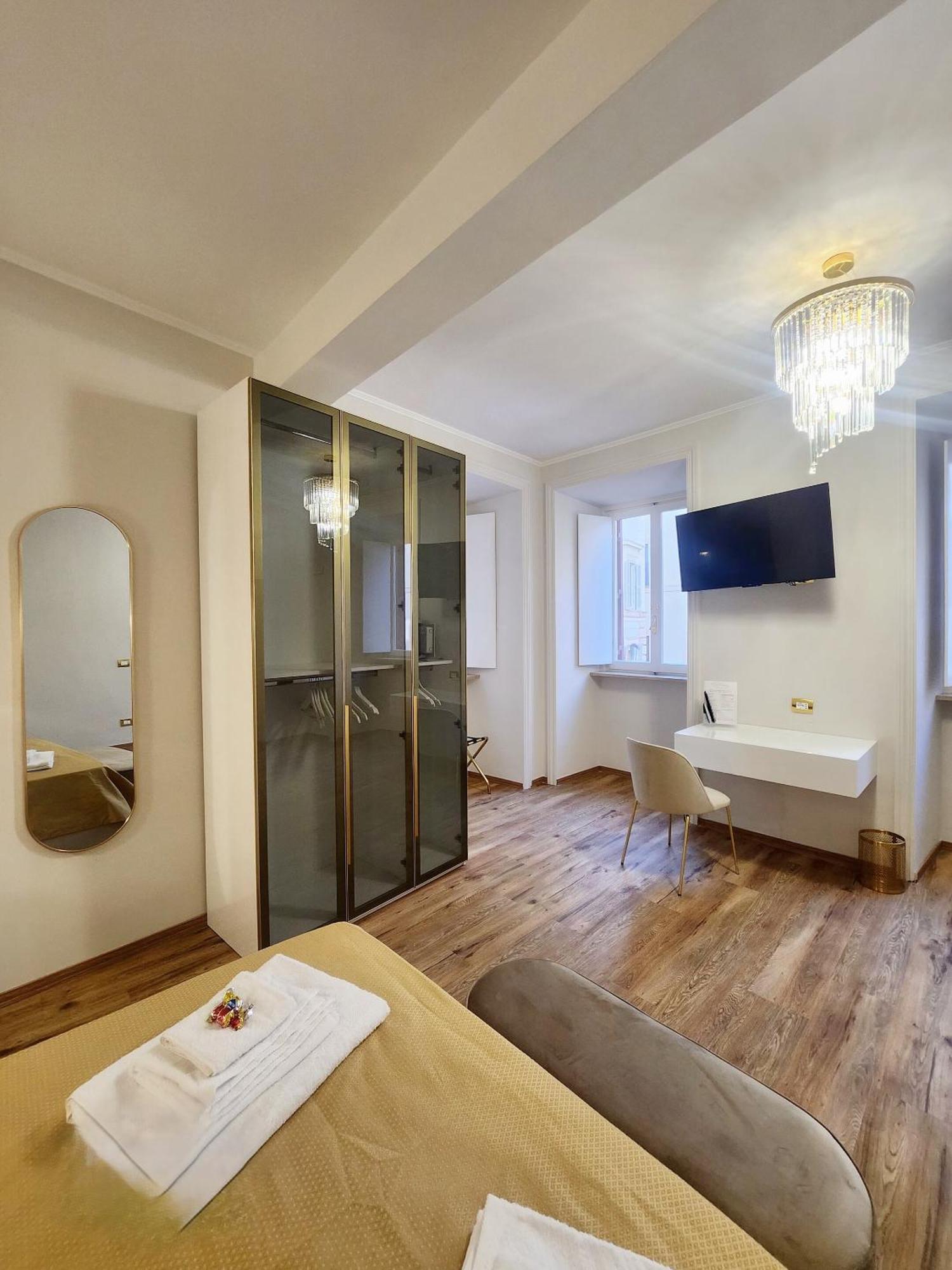 Golden Palace Luxury