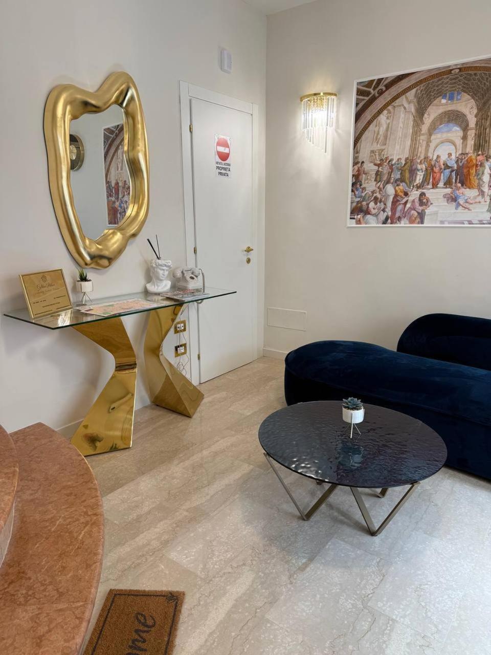 Pensión Golden Palace Luxury